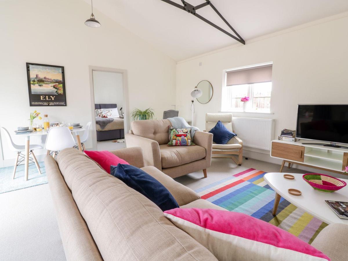 Oak Cottage At Gravel Farm Stretham Esterno foto